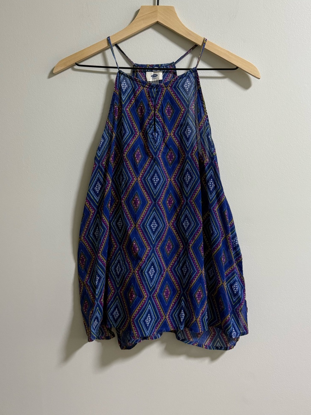 Old Navy Blue Geometric Print Tank Top - Picture 2 of 6